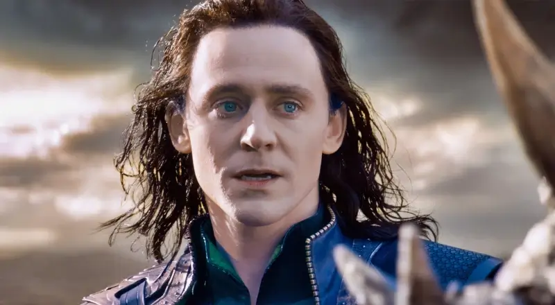 thor movie loki eyes